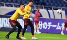 开云体育中国-足球明星恢复训练，备战重要比赛