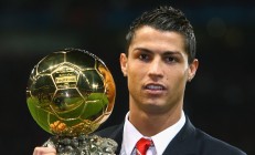 开云体育入口-跨洋对决，美国明星队鏖战多特蒙德，穆勒‘穿云箭’惊艳四座