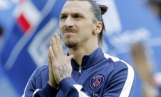 开云体育下载-绝对天赋与完美机器，恩比德让比赛提前失去悬念，鹈鹕斩落黄蜂