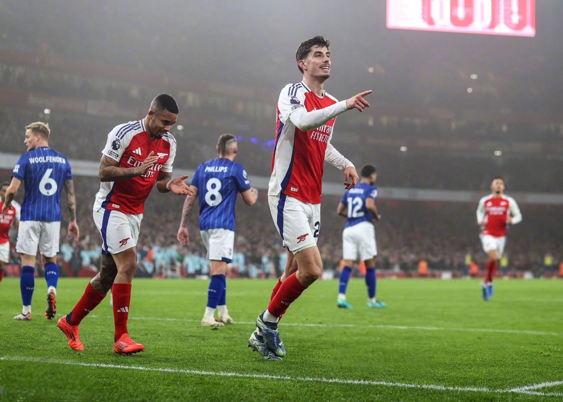 关于阿森纳中场因家庭原因暂时离队,球队备战受影响的信息 关于阿森纳中场因家庭原因暂时离队,球队备战受影响的信息