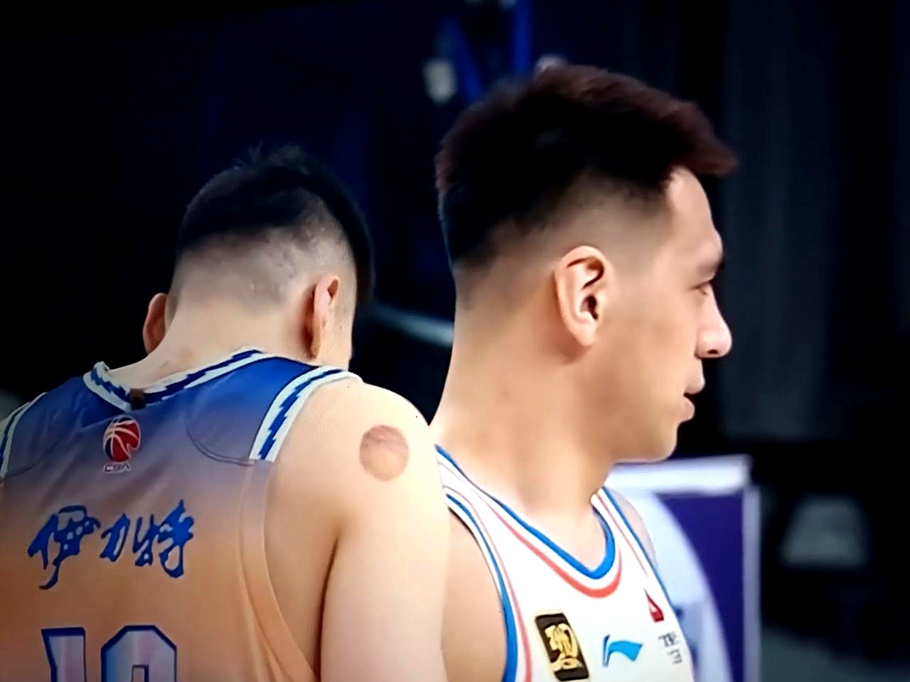 克雷莱围主场大胜，球队全队出色发挥展现集体进攻气势