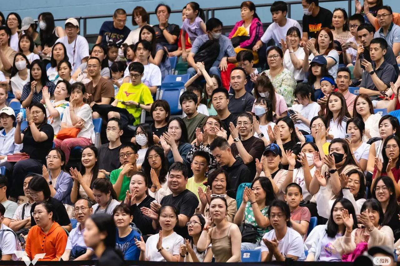 雄姿英发:新加坡选手获得胜利 雄姿英发:新加坡选手获得胜利