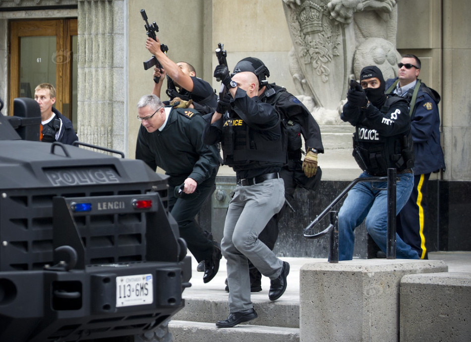 加拿大射击队以强势表现击败对手夺冠