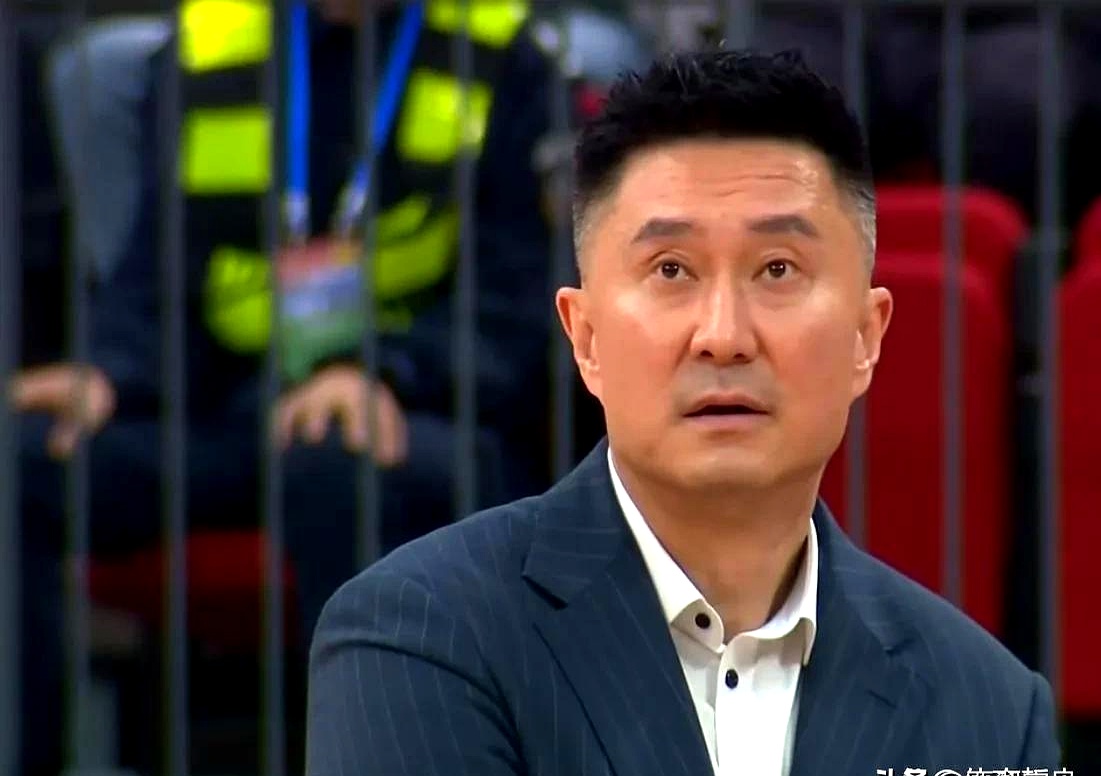 荷兰队取得关键胜利，信心大增