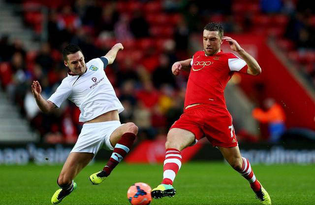 斯图加特备战主场比赛,期待全取三分 斯图加特备战主场比赛,期待全取三分