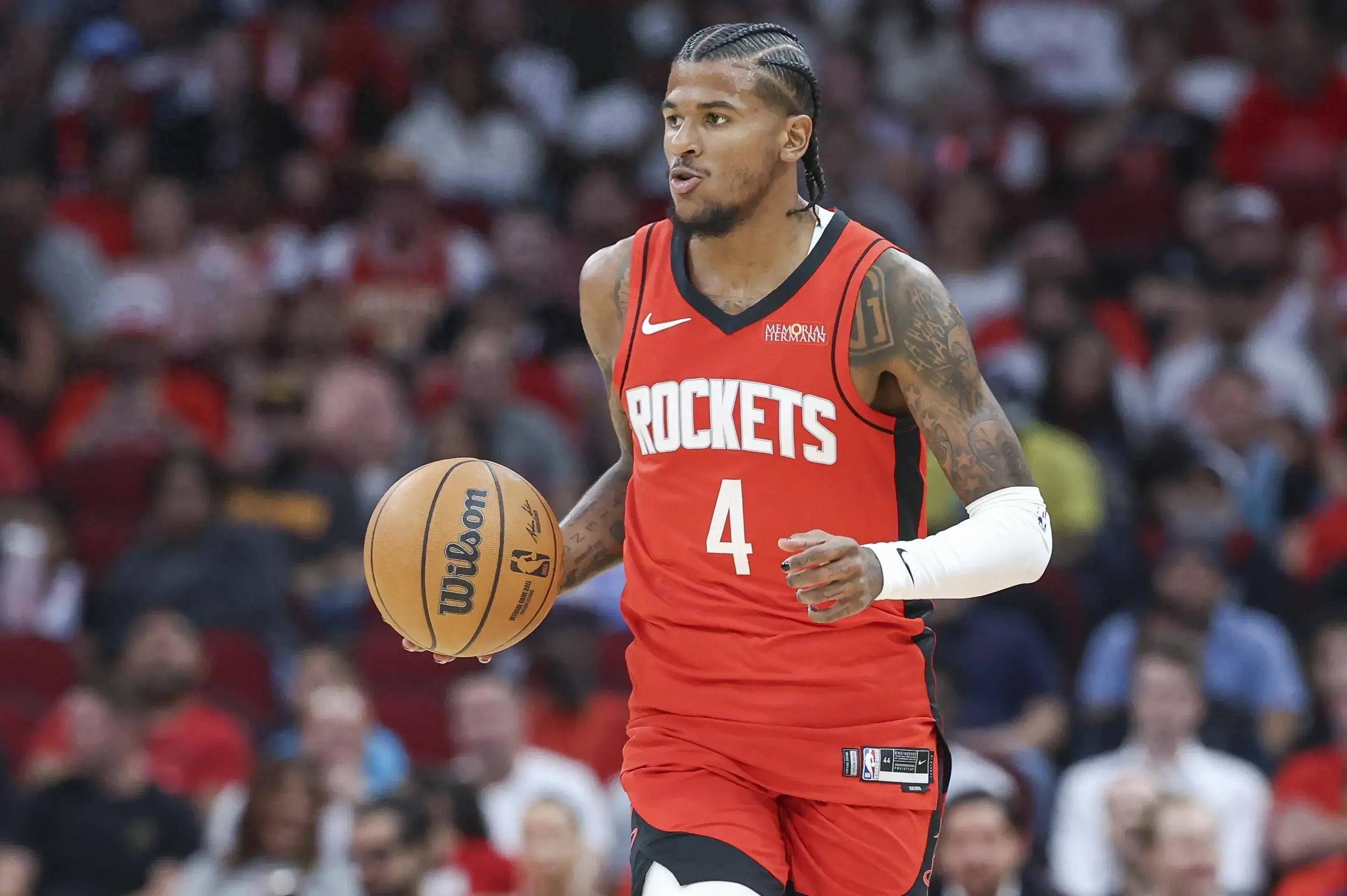 火箭大胜马刺，继续保持连胜