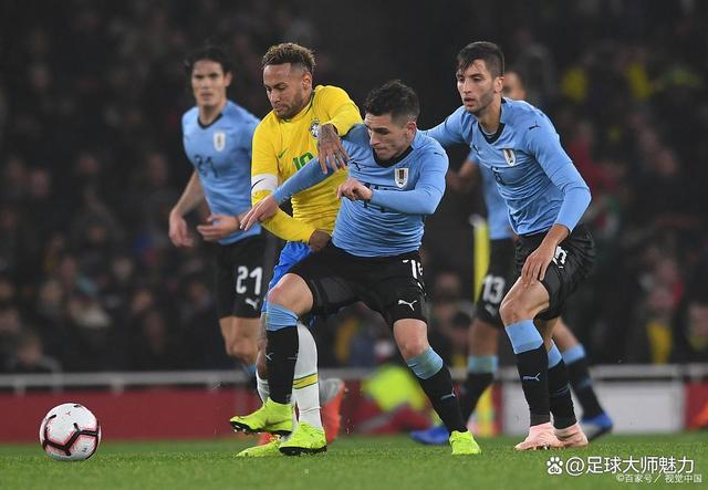 巴西队力克乌拉圭，晋级美洲杯决赛