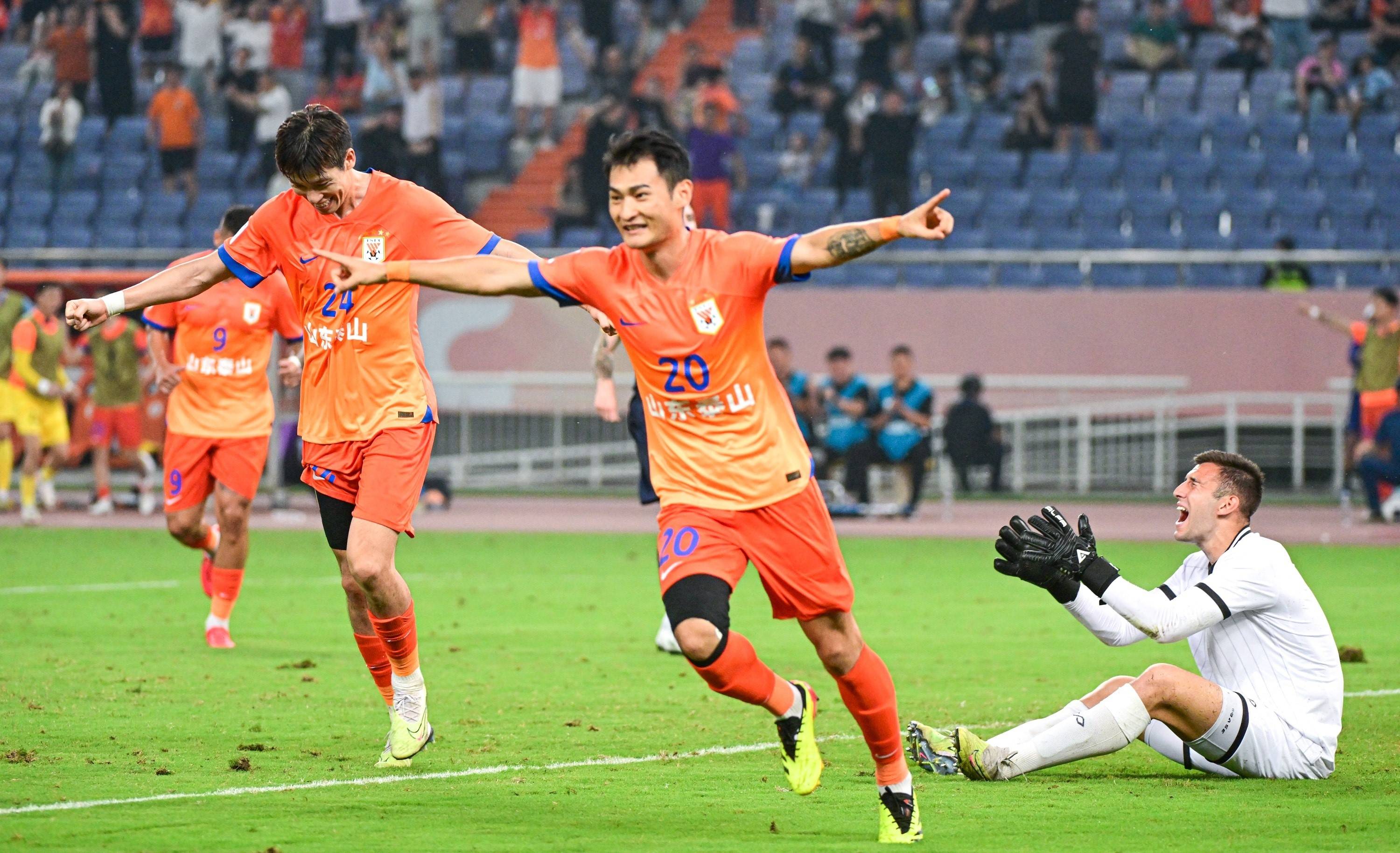 中超球员集体亮相国际比赛舞台,精彩纷呈 中超球员集体亮相国际比赛舞台,精彩纷呈