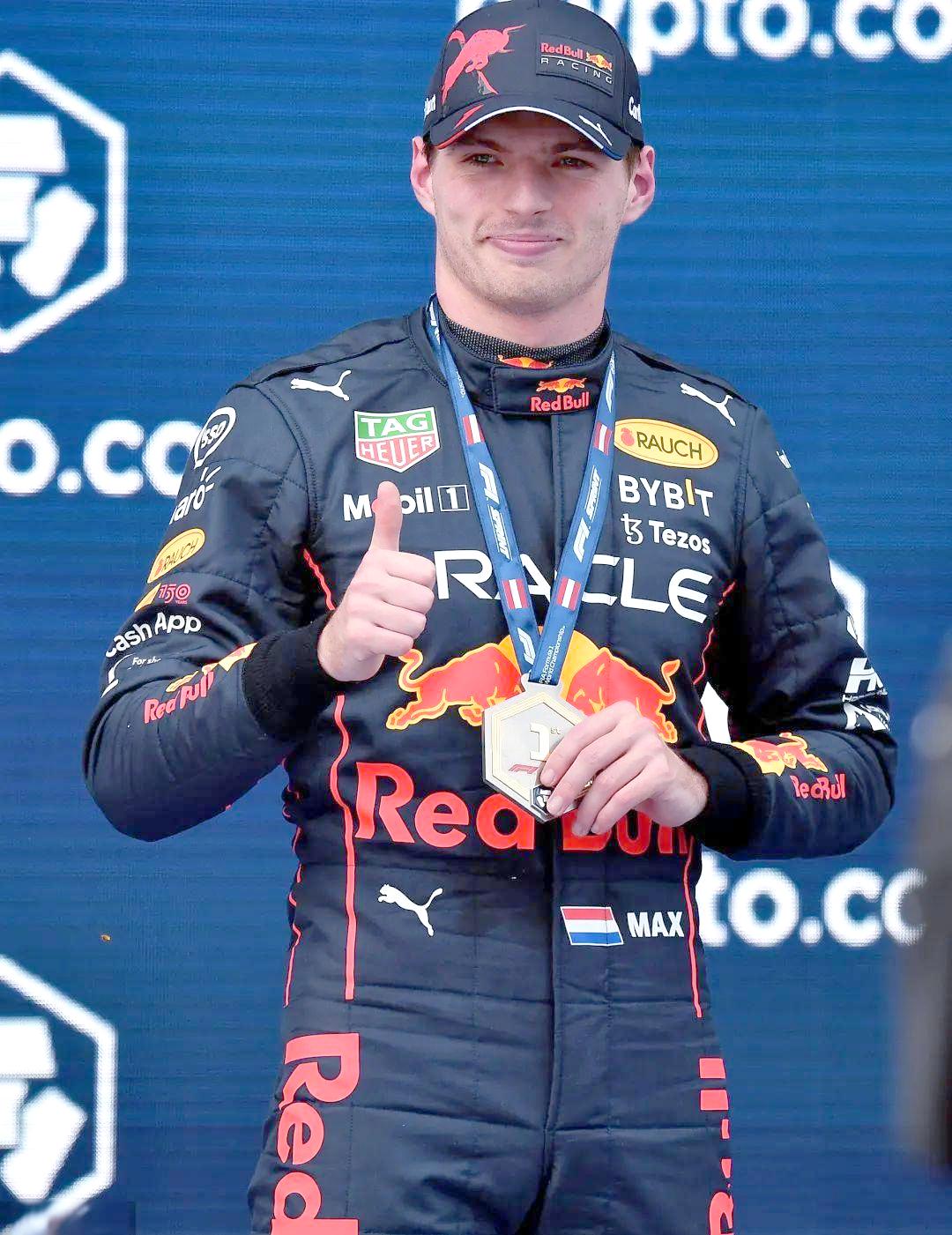 包含阿斯顿马丁逆转威廉姆斯，周冠宇高光表现的词条