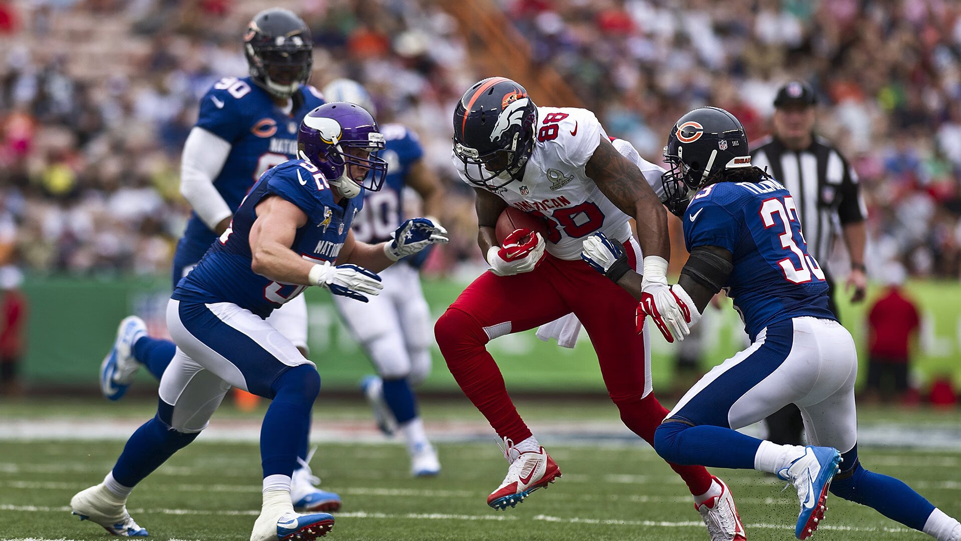 暗夜炬火，奥运周期关键战之夜，布克的存在感如何照亮赛场？