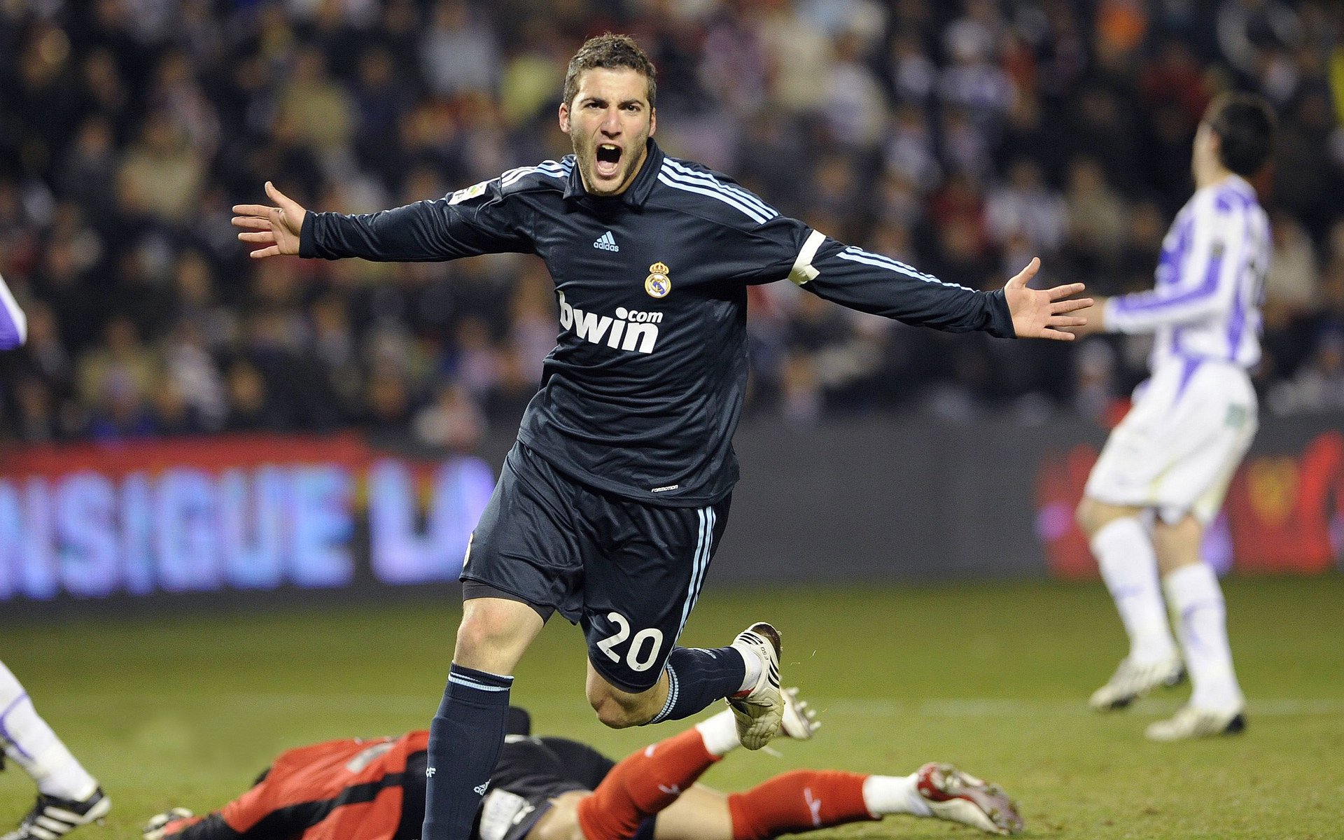 出埃及记,哈弗茨的教科书之夜,指引莱比锡红牛穿越围困之地